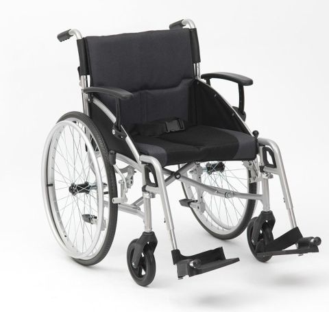 phantom_self_propelled_wheelchair-LPHWCSP19SIL
